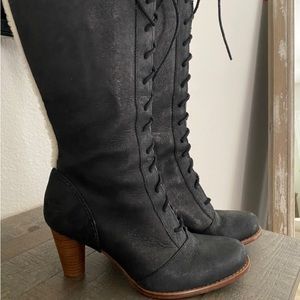 Ugg Camille heel boot